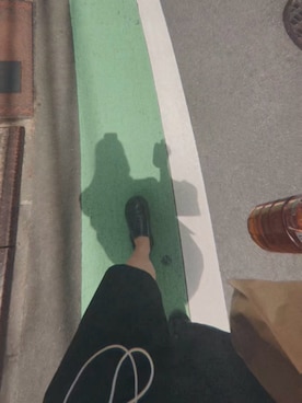 「select MOCA（セレクトモカ）のフェイクレザースライドシューズ（スリッポン、ブラック系）」を使った、natsumiさん（レディース・148cm）の秋コーディネート