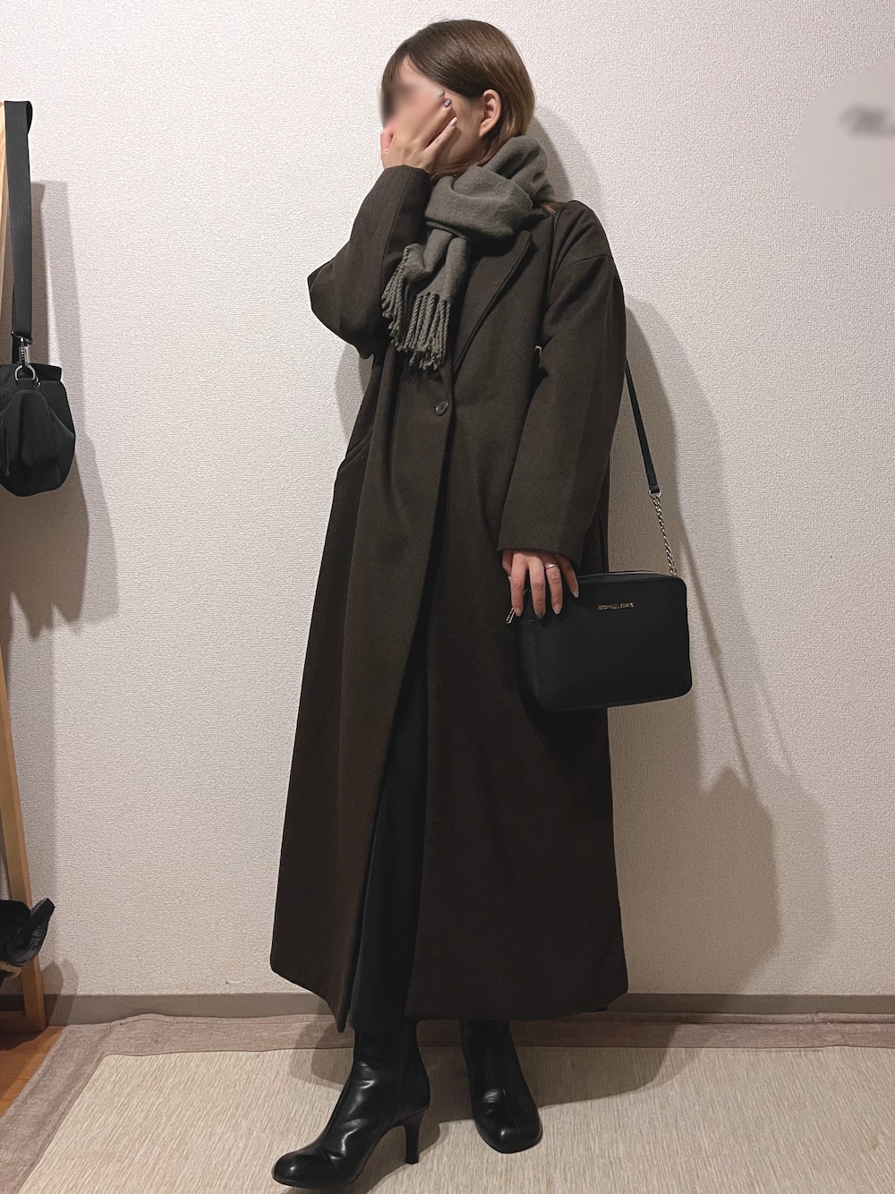 mi｜MICHAEL KORSのショルダーバッグを使ったコーディネート - WEAR 