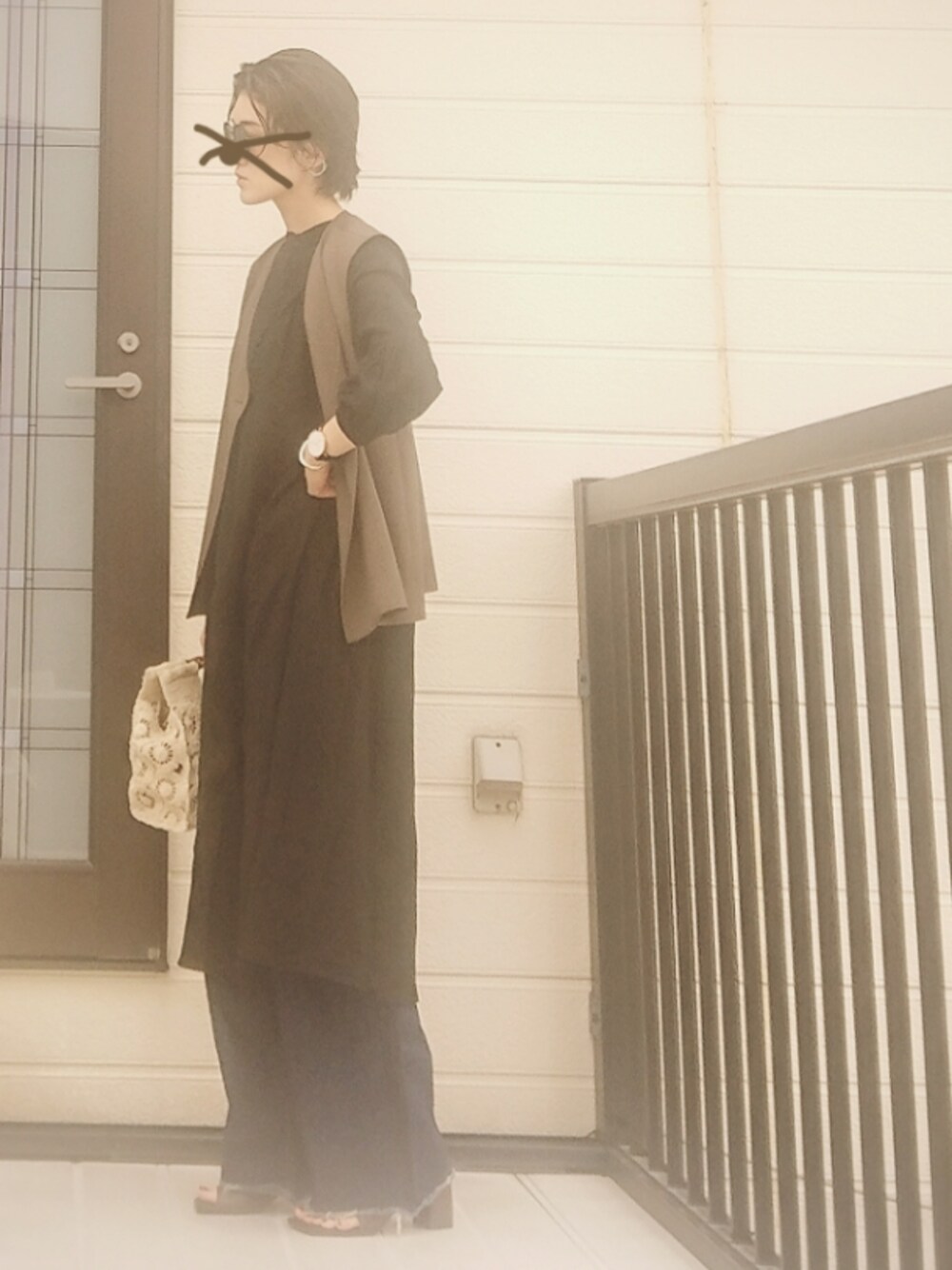 「デニム、ワイドパンツ、ワイドデニム、RETRO GIRL、サンダル、GU、秋コーデ、ベスト、chuclla、chaopanic typy、ZARA、クロシェ、カジュアル、ジレ、秋カラー」｜「CIAOPANIC TYPYの【ZOZOTOWN限定】バンドカラーギャザーボイルロングワンピース（ワンピース、ホワイト系）」を使った、miminyさん（レディース・172cm）の秋コーディネートの1枚目の写真