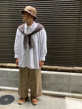「BEN DAVIS（ベンデイビス）のアイテム（チノパンツ）」を使った、Mdskさん（メンズ・173cm）の春コーディネート
