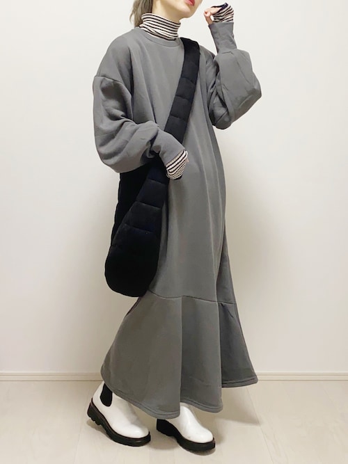 【月末セール】VIVIANO チュール ロング スウェット ワンピース 月末セール】VIVIANO チュール ロング スウェット ワンピース