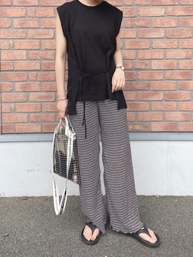 「beautiful people（ビューティフルピープル）の【beautiful people(ビューティフルピープル)】《STUDIOUS別注》ビニールサコッシュバッグ（ショルダーバッグ）」を使った、hiraさん（レディース・157cm）の夏コーディネート