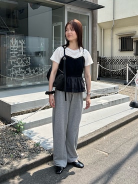 「アイテム（スウェットパンツ）」を使った、okazaki risaさん（レディース・157cm）の夏コーディネート