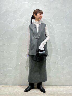 「タイトスカート」｜「アイテム（ベスト、グレー系）」を使った、abeさん（レディース・159cm）の秋コーディネート