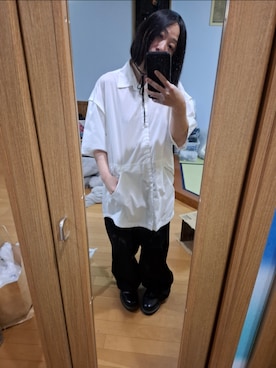 「GU（ジーユー）のアイテム（Shirts、ホワイト系）」を使った、目さん（レディース・149cm）の春コーディネート