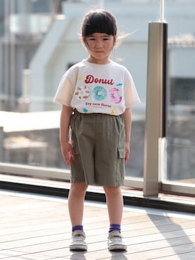 「BEAMS mini（ビームスミニ）の【WEB限定】カーゴ キュロット 2026SS（90～140cm）（その他パンツ、グリーン系）」を使った、BEAMS miniさん（キッズ・110cm）の春コーディネート