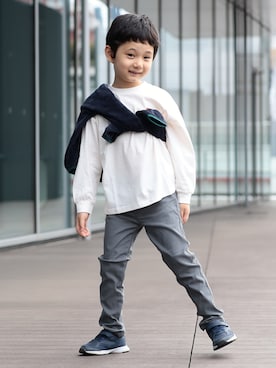 「BEAMS mini（ビームスミニ）のフリース ボア プルオーバー 2026FW （90～140cm） 学校 公園 カジュアル（スウェット、ブルー系）」を使った、BEAMS miniさん（キッズ・120cm）の秋コーディネート