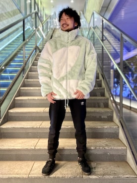 「adidas（アディダス）のアイテム（その他パンツ）」を使った、INさん（メンズ・174cm）の秋コーディネート