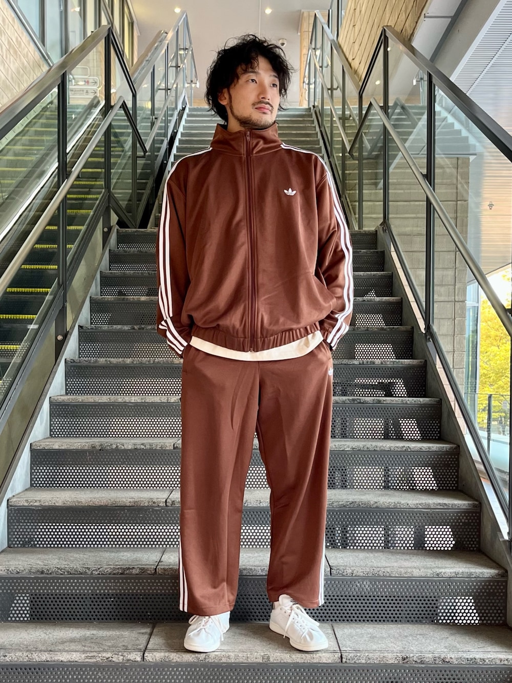 adidas ブラウン ジャージ 【公式通販】