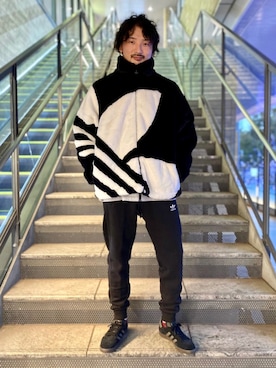 「adidas（アディダス）のアイテム（その他パンツ）」を使った、INさん（メンズ・174cm）の秋コーディネート