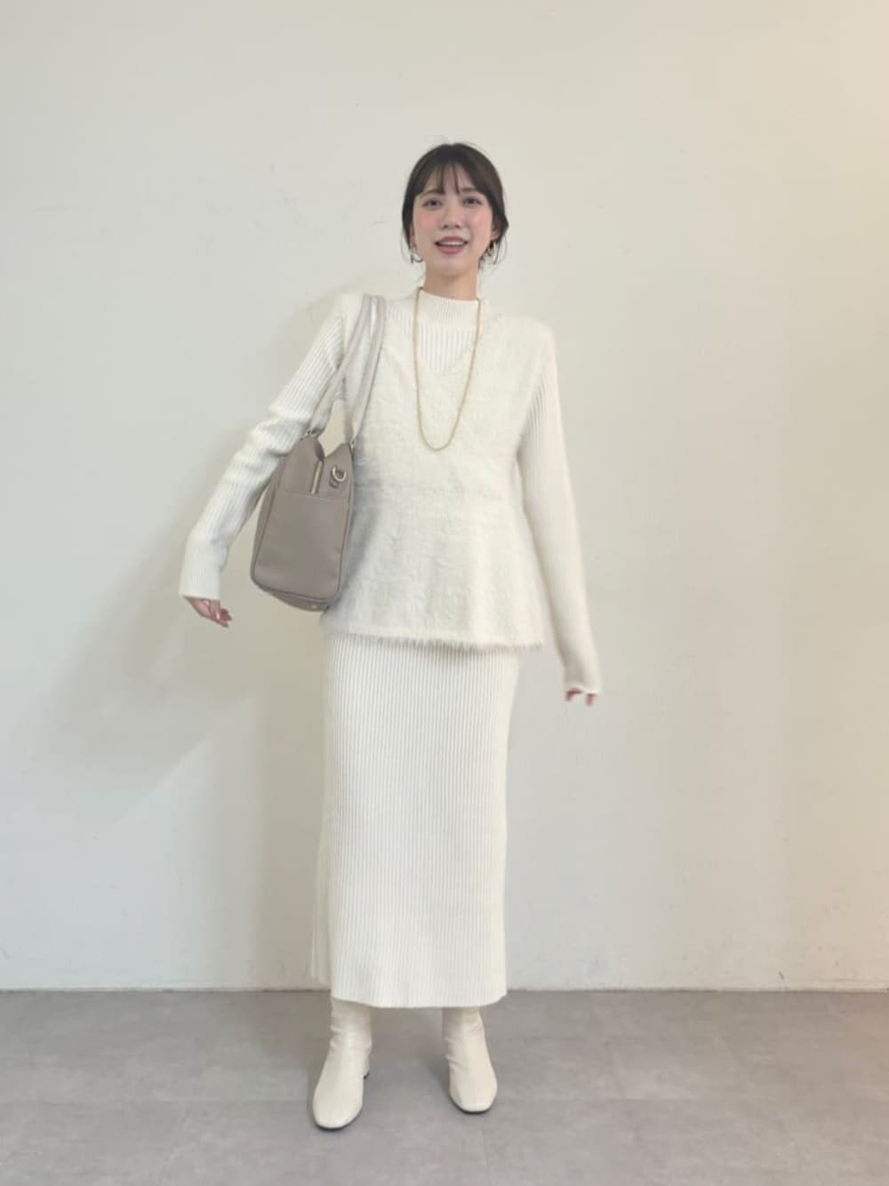 2025AWnaturalcoutureフェザーペプラムベストリブタイトワンピ natural couture｜フェザーペプラムベスト+リブタイトワンピースSET