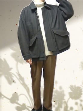 「MONO-MART（モノマート）のTRストレッチ センタープレス セミ ワイド タック ストレートカラースラックス パンツ 2023AW（スラックス、ブラウン系）」を使った、icedcoffeeさん（メンズ・166cm）の冬コーディネート