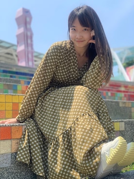 「アイテム（その他シューズ、ホワイト系）」を使った、Raveny Huangさん（レディース・156cm）の夏コーディネート