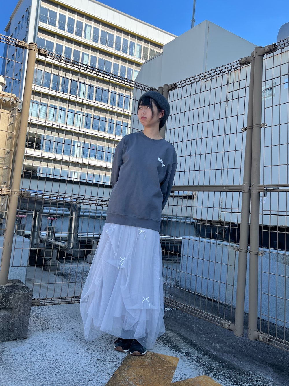 「秋っぽコーデ更新中、お出かけコーデ、おしゃれさんと繋がりたい、シャポードオー、override 、きれいめコーディネート、グレー、高身長女子、女子会コーデ、ビーニー」｜「Chapeau d' Oの【Sweet 11月号掲載】Chapeau d' O  AG Beret Beanie（ハンチング/ベレー帽、グレー系）」を使った、ﾊﾟェさん（レディース・166cm）の秋コーディネートの1枚目の写真