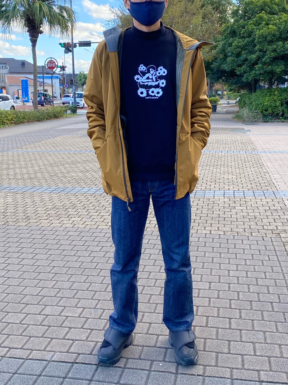 patagoniaのマウンテンパーカー（ブラウン系）を使ったメンズ人気