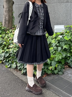 「アイテム（テーラードジャケット）」を使った、ヒカルさん（レディース・154cm）の秋コーディネート