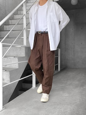 「チャックテイラー」｜「アイテム（スラックス）」を使った、minimal +αさん（メンズ・173cm）の春コーディネート