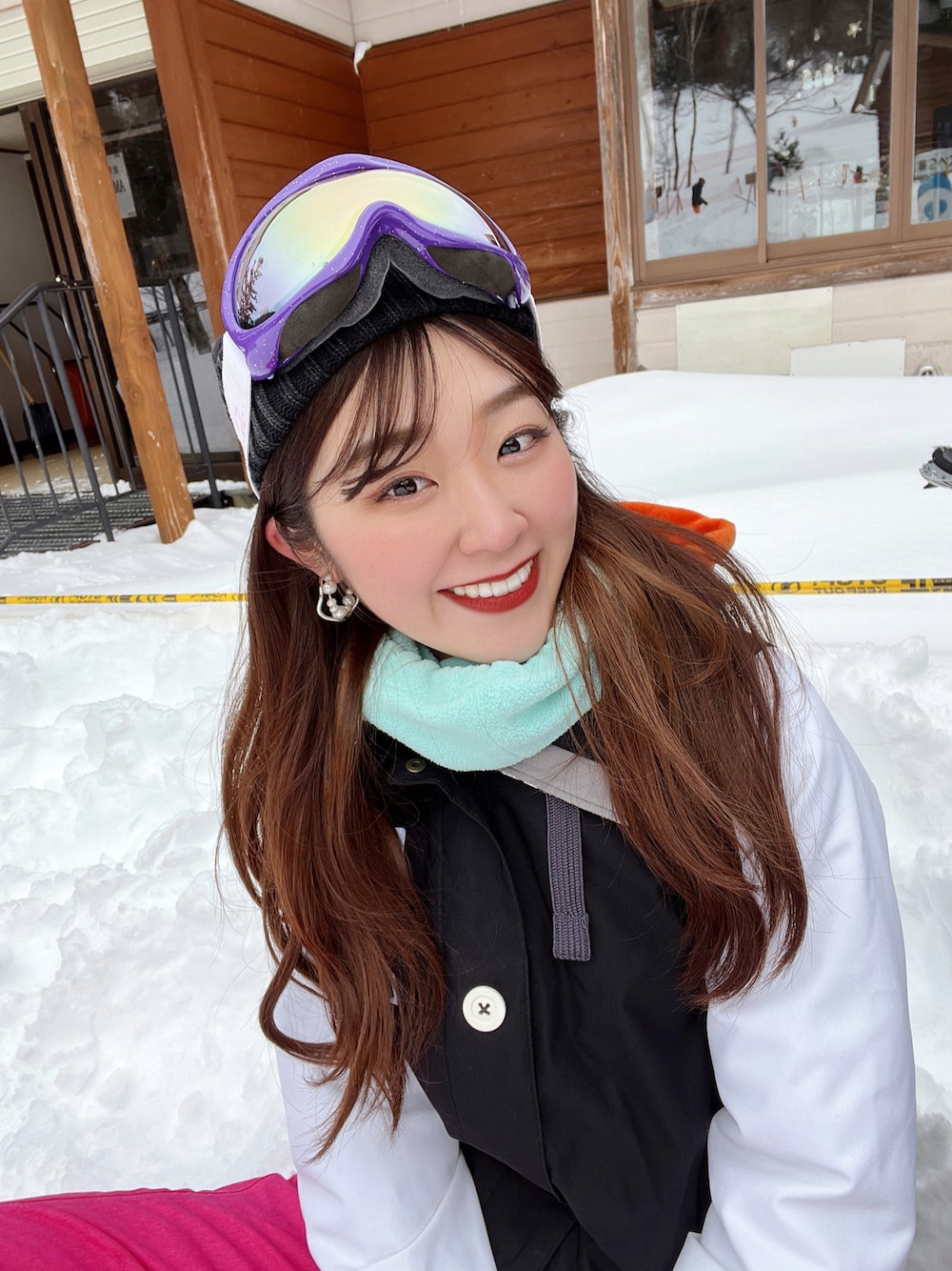 パープル系のアイテムを使った「スノボウェア」の人気