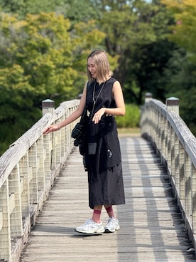 「NEW BALANCE（ニューバランス）のアイテム」を使った、あみぃさん（レディース・161cm）の秋コーディネート