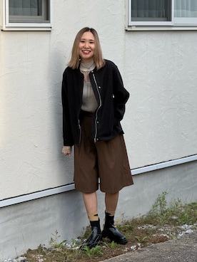 「アイテム（ノーカラージャケット）」を使った、あみぃさん（レディース・161cm）の秋コーディネート