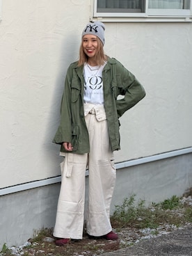 「アイテム（ミリタリージャケット）」を使った、あみぃさん（レディース・161cm）の秋コーディネート