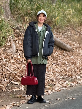 「アイテム（ミリタリージャケット）」を使った、あみぃさん（レディース・161cm）の冬コーディネート