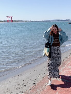 「海」｜「アイテム（スウェット）」を使った、あみぃさん（レディース・161cm）の秋コーディネート