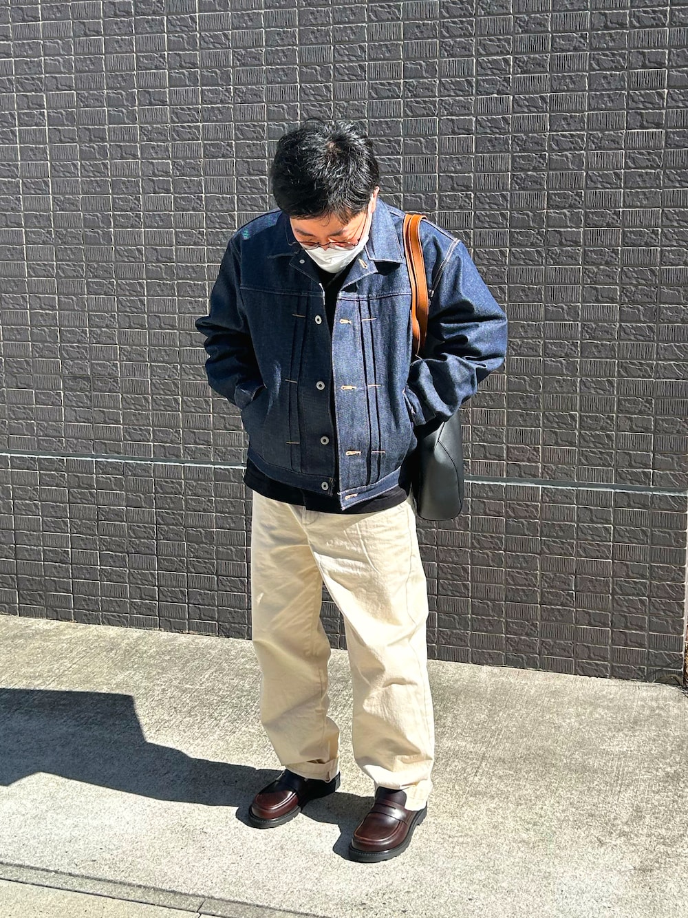 LOEWEのローファーを使ったメンズ人気ファッションコーディネート - WEAR