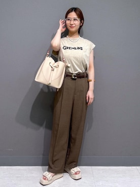 「アイテム（スラックス）」を使った、kahoさん（レディース・150cm）の夏コーディネート