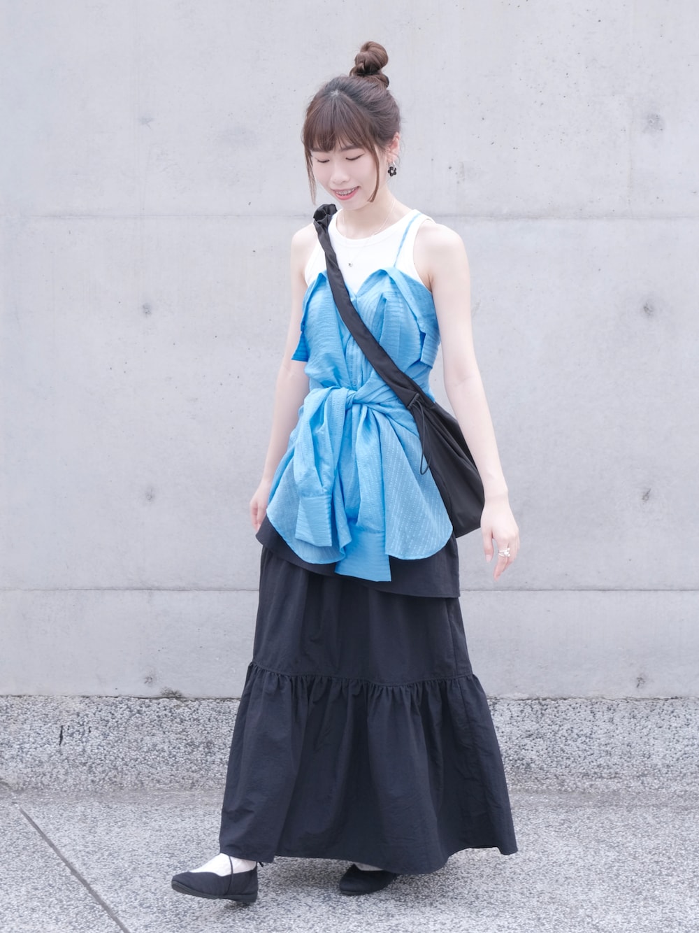 「パンツスタイル」｜「inooknitshoesのアイテム（バレエシューズ、ブラック系）」を使った、Anita🍎さん（レディース・163cm）の春コーディネートの1枚目の写真