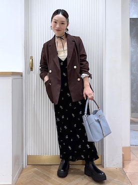 「VIS（ビス）のアイテム（テーラードジャケット）」を使った、namieさん（レディース・157cm）の秋コーディネート