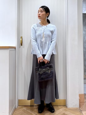 「アイテム（ブローチ/コサージュ）」を使った、namieさん（レディース・157cm）の秋コーディネート