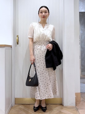 「VIS（ビス）の【180℃美人見え】ハンドルリボンワンショルダーバッグ/新色追加（ショルダーバッグ、ブラック系）」を使った、namieさん（レディース・157cm）の春コーディネート