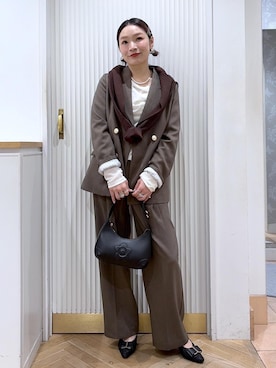 「アイテム（テーラードジャケット、グリーン系）」を使った、namieさん（レディース・157cm）の秋コーディネート