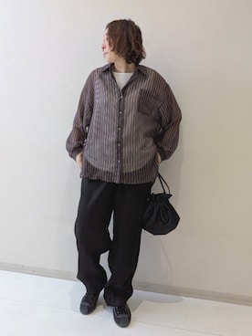 「nissen（ニッセン）のロング丈シアーシャツ＜大きいサイズ有＞（シャツ/ブラウス、ブラウン系）」を使った、yuyuさん（レディース・159cm）の春コーディネート