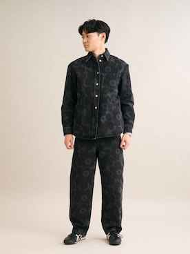 「marimekko（マリメッコ）のアイテム（デニムジャケット、ブラック系）」を使った、marimekkostaffさん（メンズ・176cm）の夏コーディネート