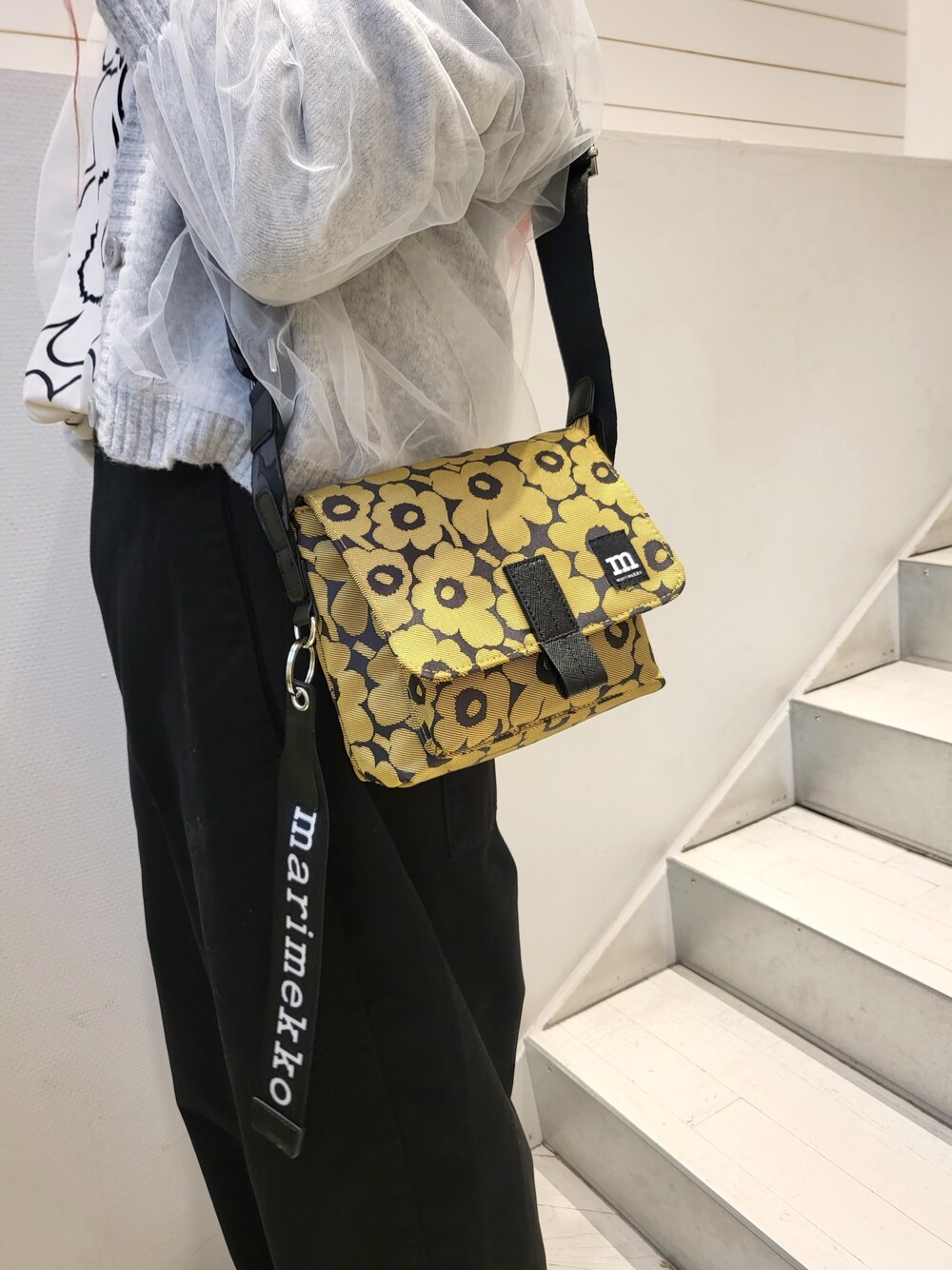 ま*り様 【美品】マリメッコ 半袖Tシャツ ウニッコ UNIKKO marime 美品】UNIQLO×マリメッコ 半袖Tシャツ ホワイト ゆったりSサイズ