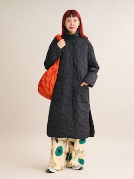 「marimekko（マリメッコ）の【バナー掲載特典付】Kolppi Piirto Unikko / coat（ダウンジャケット/コート、ブラック系）」を使った、marimekkostaffさん（メンズ・176cm）の夏コーディネート