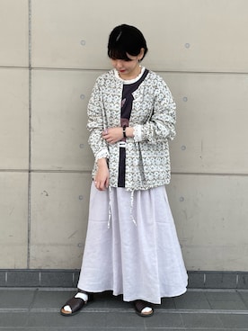 「総柄トップス」｜シノさん（レディース・152cm）の春コーディネート