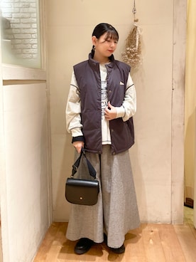 「重ね着ベストシーズン」｜「アイテム（ハンドバッグ）」を使った、シノさん（レディース・152cm）の秋コーディネート