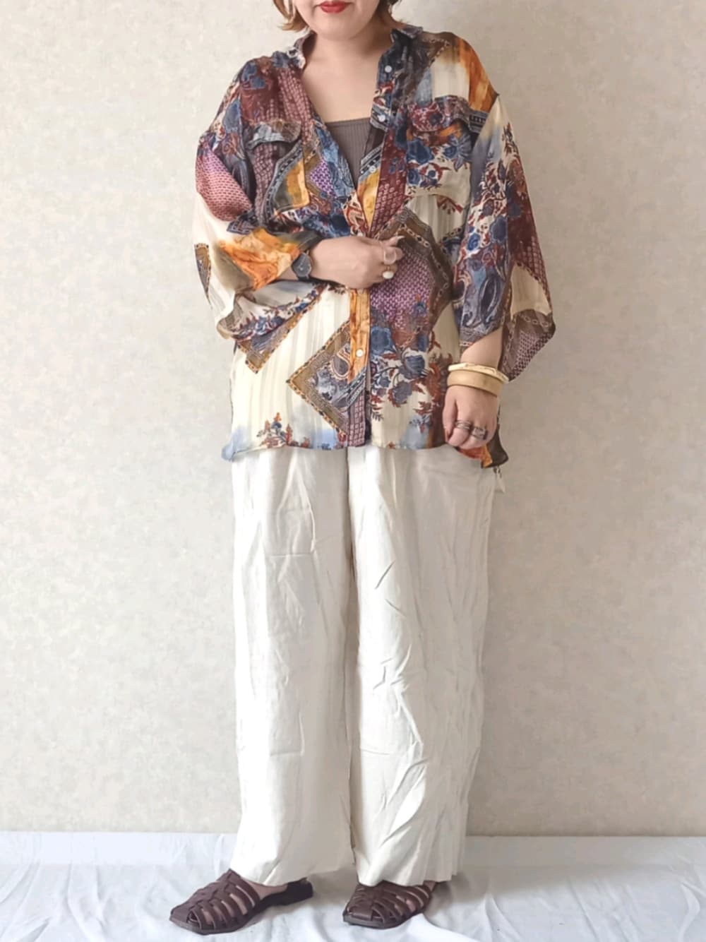 「オトナカジュアル、夏、大人コーデ、ワイドパンツ、柄シャツ、リネンパンツ、グルカサンダル、おしゃれさんと繋がりたい、いいね、save、フォローお願いします🤑、しまむら」｜「CIAOPANICのミックス総柄シアーCPOシャツ（シャツ/ブラウス、レッド系）」を使った、aya_∗*ﾟさん（レディース・153cm）の夏コーディネートの1枚目の写真