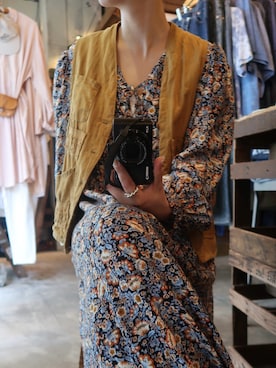 「VINTAGE（ヴィンテージ）のアイテム（ベスト）」を使った、aikaさん（レディース・157cm）の秋コーディネート