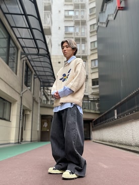 「WHITELAND（ホワイトランド）のアイテム（デニムパンツ）」を使った、幸太郎さん（メンズ・170cm）の春コーディネート