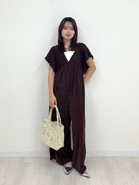 「アイテム（サロペット/オーバーオール、ブラウン系）」を使った、ncy03さん（レディース・158cm）の秋コーディネート