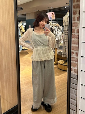 「LOWRYS FARM（ローリーズファーム）のスタイルＵＰクロスカップキャミ　100757（Tシャツ/カットソー、ブラック系）」を使った、ncy03さん（レディース）の春コーディネート