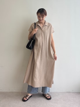 「GALLORIA（ギャローリア）のドビーストライプスキッパーワンピース（ワンピース、ベージュ系）」を使った、GALLORIAさん（レディース・165cm）の夏コーディネート