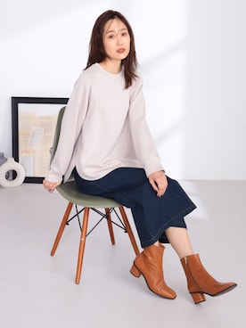 「アイテム（デニムスカート）」を使った、GALLORIAさん（レディース・165cm）の秋コーディネート