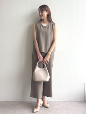 「GALLORIA（ギャローリア）のブラウス＆パンツ　2点セット（ワンピース、ブラウン系）」を使った、GALLORIAさん（レディース・165cm）の夏コーディネート