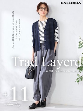 「GALLORIA（ギャローリア）のニットジレ（カーディガン/ボレロ、ブルー系）」を使った、GALLORIAさん（レディース・165cm）の春コーディネート