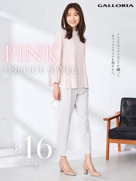 「GALLORIA（ギャローリア）の【キレメクパンツ】２wayストレッチ　ゆるテーパードパンツ（その他パンツ、グレー系）」を使った、GALLORIAさん（レディース・165cm）の春コーディネート